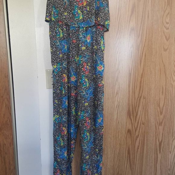 Jumpsuit - Picture 6 of 6